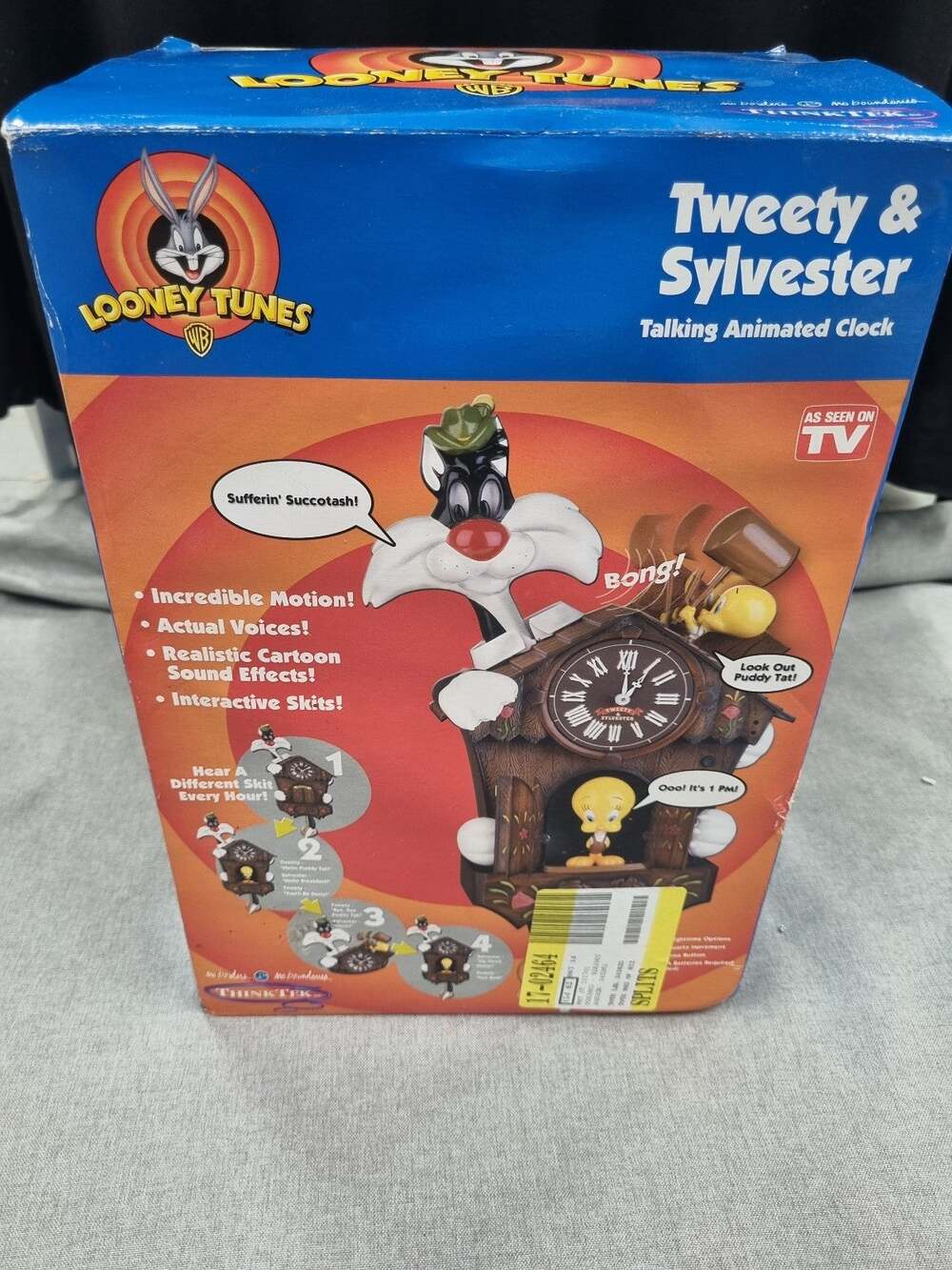 VTG Tweety & Sylvester Talking Animated Clock from Looney Tunes BRAND NEW